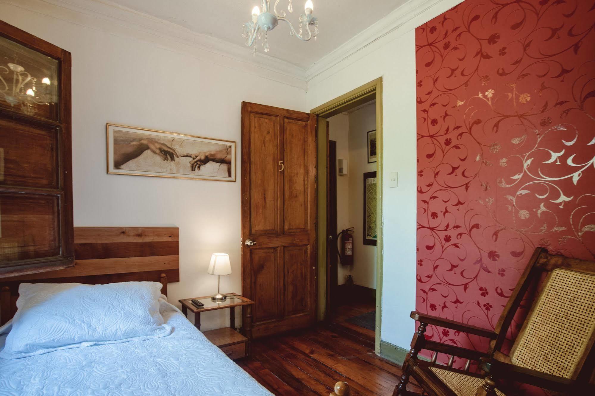 Providencia Bed & Breakfast Сантяго Екстериор снимка